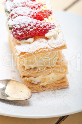 napoleon strawberry cake dessert