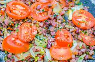 Tomatensalat mit Speck