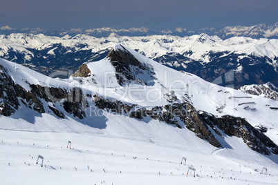 Skifahren am Berg