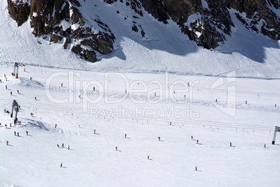 Skifahren am Berg