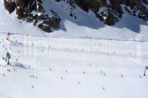 Skifahren am Berg