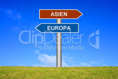 Schild Wegweiser: Europa oder Asien