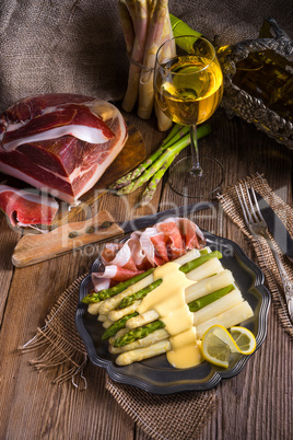 Asparagus with ham