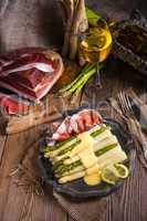 Asparagus with ham