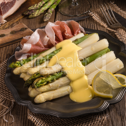 Asparagus with ham