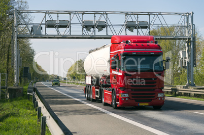 roter LKW