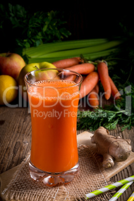 freshly squeezed carrot juice