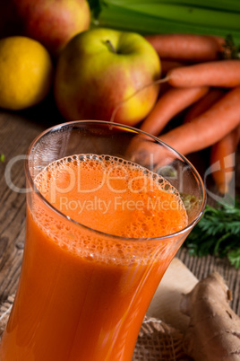 freshly squeezed carrot juice