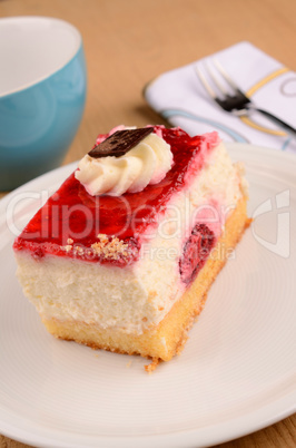 Raspberry cake