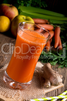 freshly squeezed carrot juice