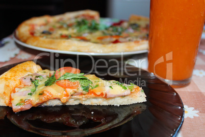 pizza with tomato juice