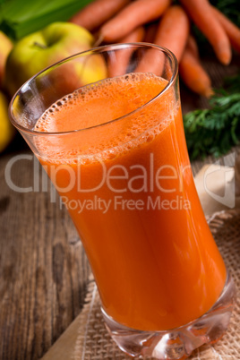 freshly squeezed carrot juice