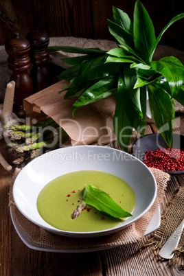 Ramsons Asparagus Soup