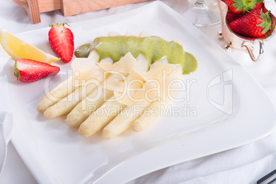 White asparagus with green sauce