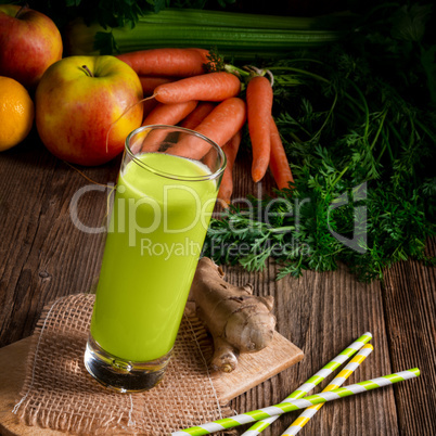 Freshly squeezed celery juice