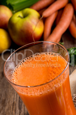 freshly squeezed carrot juice