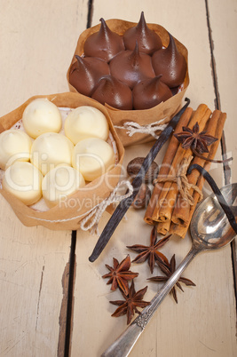 chocolate vanilla and spices cream cake dessert