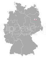 Karte von Deutschland mit Fahne von Berlin
