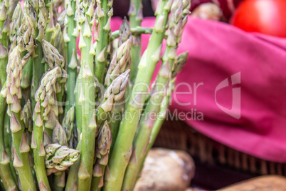 Green asparagus