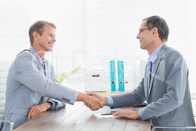 Concluding a contract between two businessmen