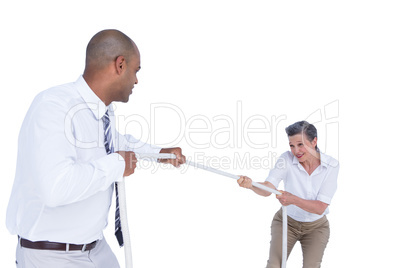 Business people pulling the rope