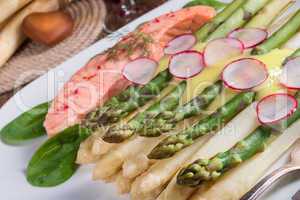 Asparagus with salmon