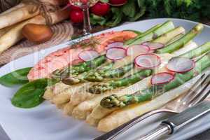 Asparagus with salmon