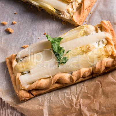 Asparagus tart with feta cheese