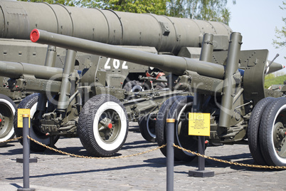 museum exhibits weapons in Kiev