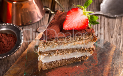 Tiramisu with strawberries