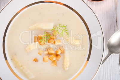 Asparagus Soup with Apple cubes