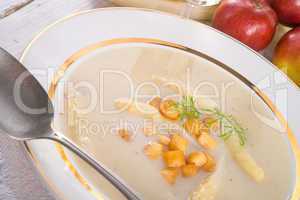 Asparagus Soup with Apple cubes