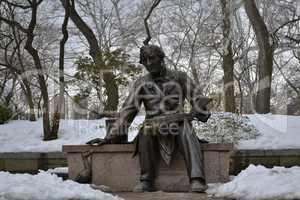 Hans Christian Andersen statue