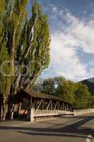 alte Holzbrücke im Vinschgau Südtirol