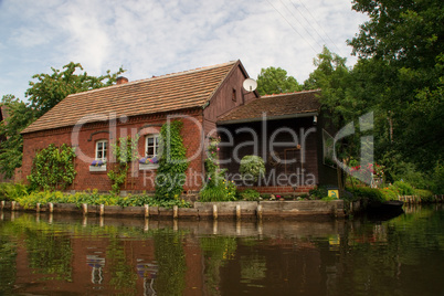 rotes Backsteinhaus im Spreewald