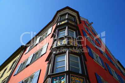 Blick auf einen Erker an einem altem Haus in Rottweil