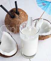 Spalsh drink with milk and coconut