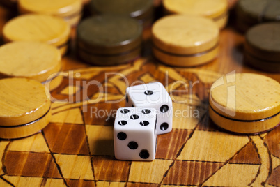 backgammon dice