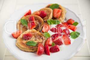 Belgische Waffeln mit frischen Beeren