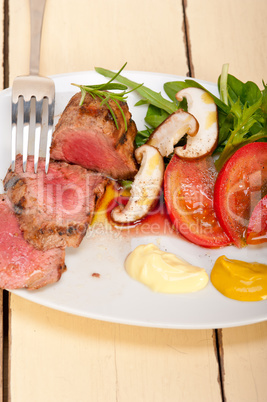 beef filet mignon grilled with vegetables