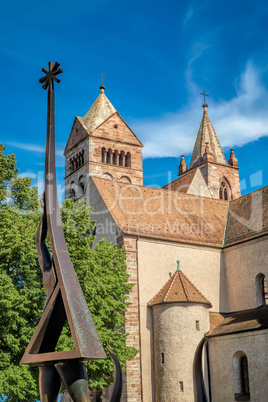 Der Münster von Breisach und die Europaskulptur