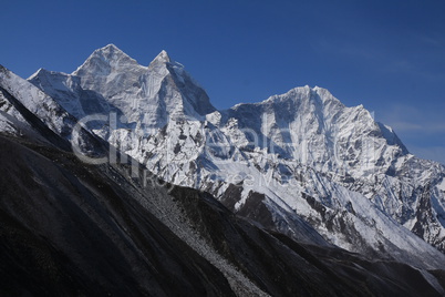 Kangtega and Thamserku, view from Dingboche