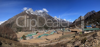 Phortse, beautiful Sherpa village in the Everest Region