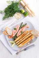 Roasted asparagus with salmon fillet
