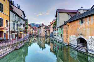 Quai de l'Ile and canal in Annecy old city, France, HDR