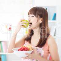 Eating fresh fruits