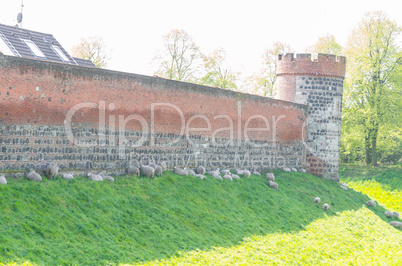 Mittelalterlichen Stadtmauer mit Scharfen