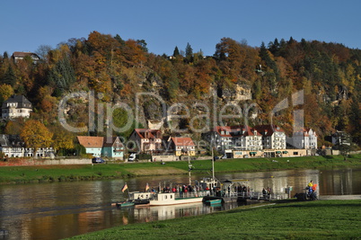 Kurort Rathen und Elbe