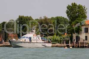 Polizeiboot Schiff in Venedig