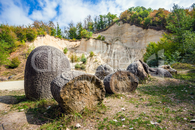 The Trovants of Costesti - The Living and Growing Stones of Roma